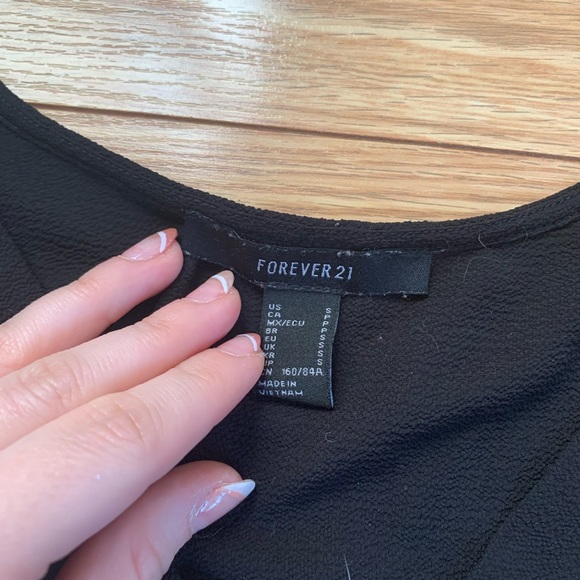 Black blouse - Picture 2 of 2